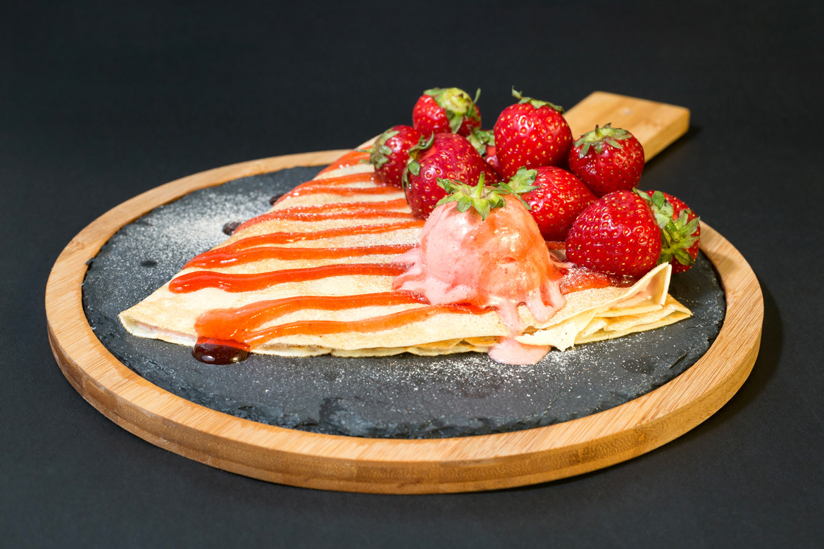 Plate with Strawberries cream on crepe